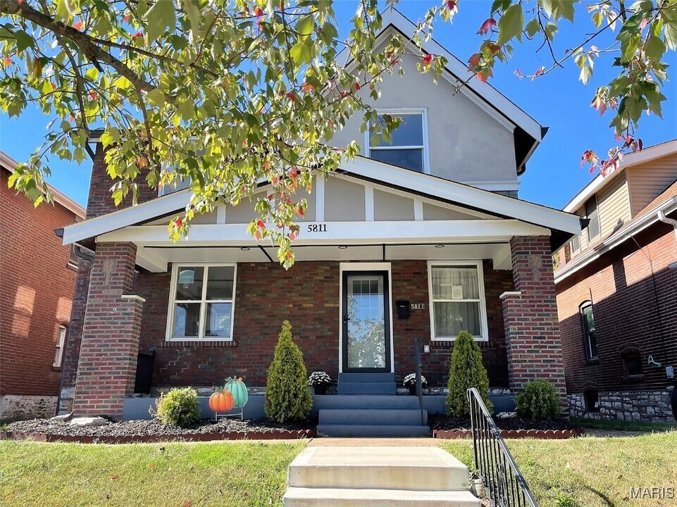 5811 Dewey Ave in St. Louis, MO - Building Photo