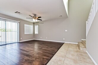3948 Beverly Elms St in Las Vegas, NV - Building Photo - Building Photo