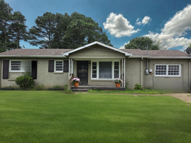 property at 3607 Inglewood Dr NW