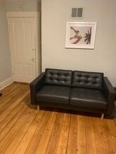 909 Mohawk St, Unit 909.5 in Columbus, OH - Foto de edificio - Building Photo