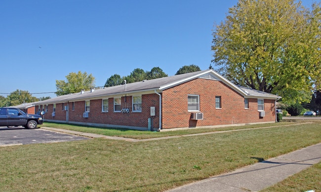 1197 S Alex Rd in Dayton, OH - Building Photo - Building Photo