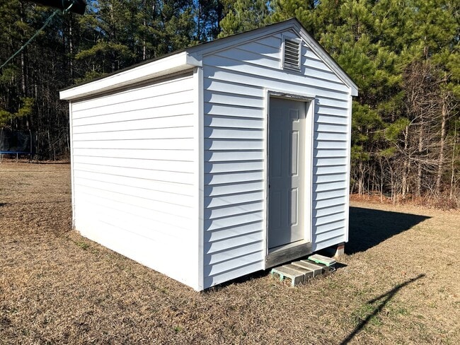 116 Iron Cloud Rd in Kenbridge, VA - Building Photo - Building Photo