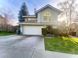 113 Blaisdell Way in Fremont, CA - Building Photo