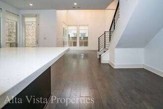 2549 Aperture Cir in San Diego, CA - Building Photo - Building Photo