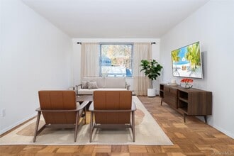 125 Lake St in White Plains, NY - Building Photo - Building Photo