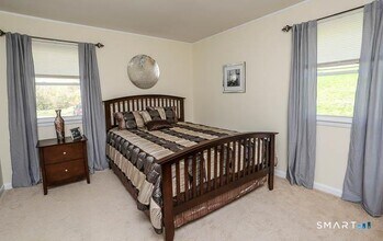 15 Fordyce Ct in New Milford, CT - Building Photo - Building Photo