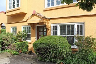 3087 SE Ankeny St in Portland, OR - Building Photo