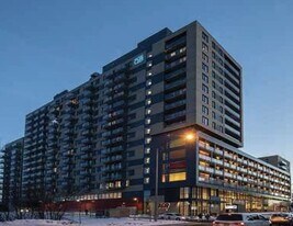 Quartier QB in Québec, QC - Building Photo