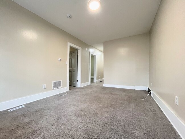 501 Plymouth Ave in Buffalo, NY - Building Photo - Building Photo