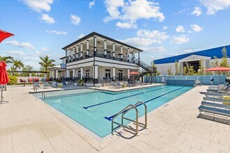 916 Seagrape Dr in Ruskin, FL - Building Photo - Building Photo