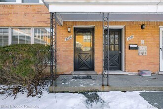 3206 Shenandoah Dr in Royal Oak, MI - Building Photo - Building Photo