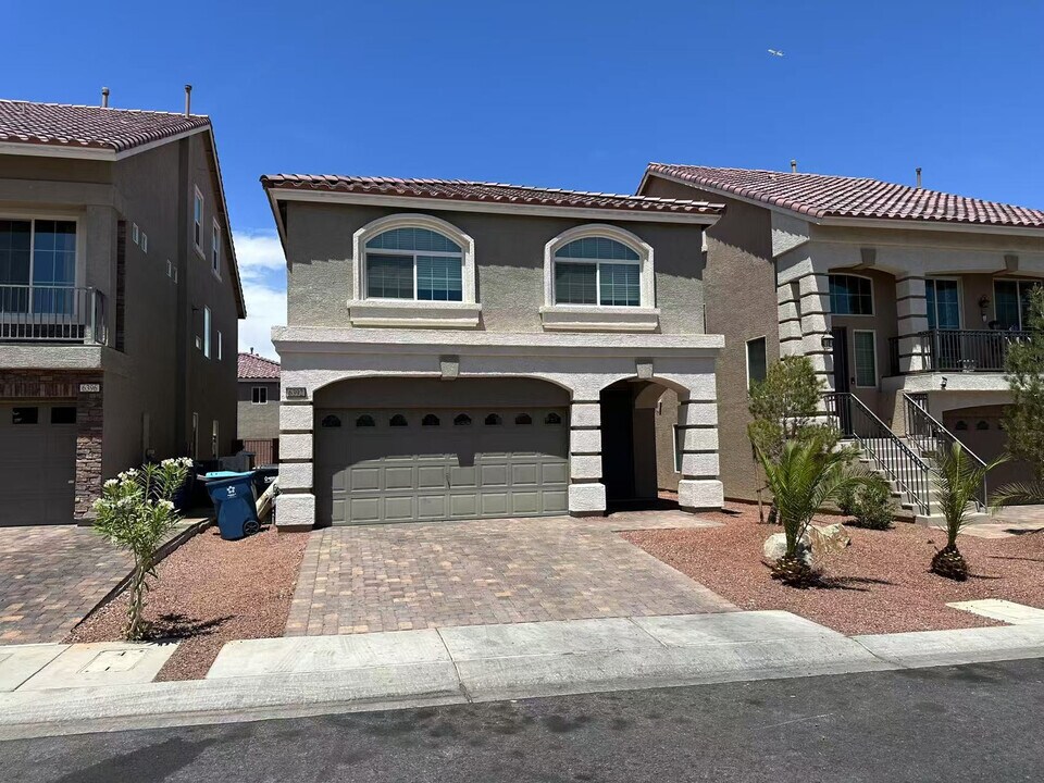 6392 Tamber Bay Rd in Las Vegas, NV - Building Photo