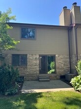 18674 W 13 Mile Rd in Beverly Hills, MI - Building Photo - Building Photo