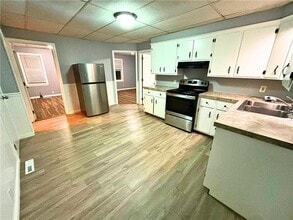 25 Capron St in West Warwick, RI - Building Photo - Building Photo