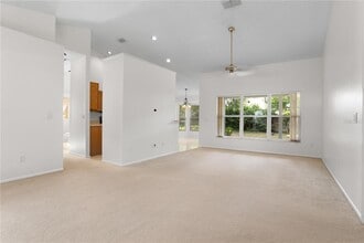 12778 Waterhaven Cir in Orlando, FL - Building Photo - Building Photo