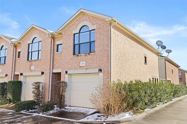 property at 5941 S Loop E