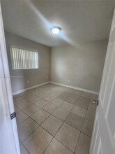 22025 SW 117th Ave in Miami, FL - Building Photo - Building Photo
