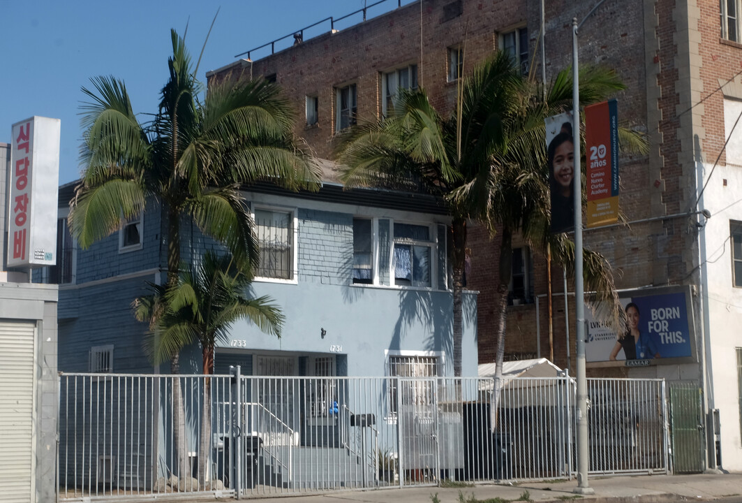 1731 S Vermont Ave in Los Angeles, CA - Building Photo