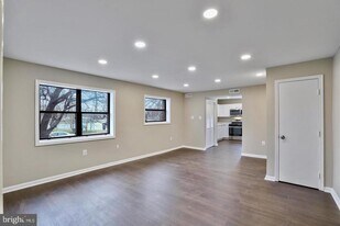 3287 15th Pl SE in Washington, DC - Building Photo