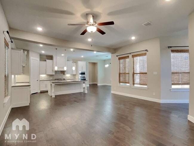1278 Ocean Breeze Dr in Flower Mound, TX - Foto de edificio - Building Photo