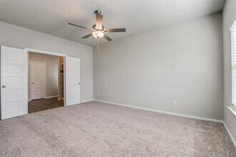 13076 Mizell Ln in Providence Village, TX - Building Photo - Building Photo