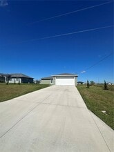 7003 Burma Cir in La Belle, FL - Building Photo - Building Photo