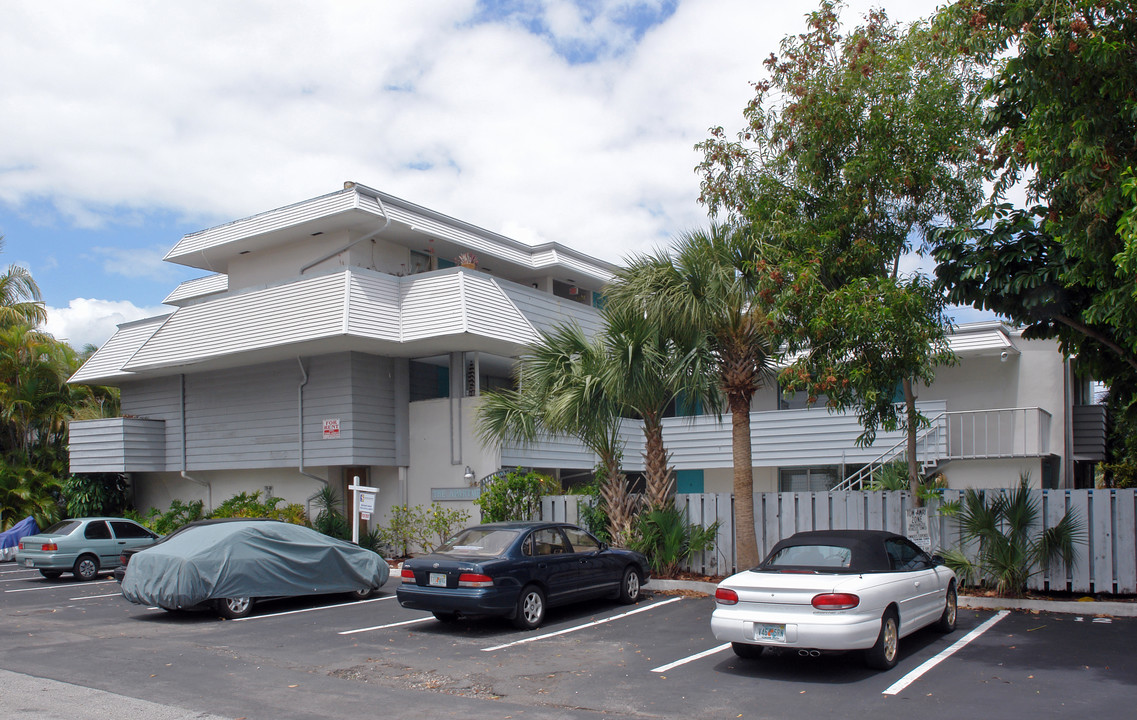 The Apartment in Fort Lauderdale, FL - Building Photo