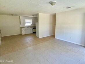 1084 Red Barn Rd in Breaux Bridge, LA - Building Photo - Building Photo