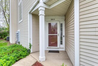 3015 Kentshire Cir in Naperville, IL - Building Photo - Building Photo
