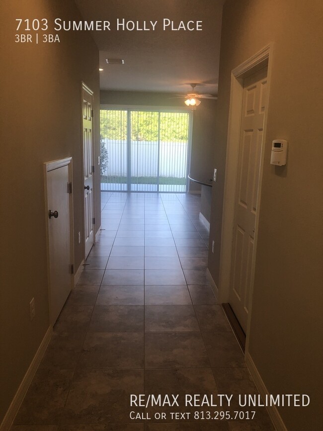 7103 Summer Holly Pl in Riverview, FL - Building Photo - Building Photo