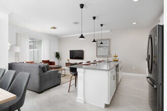 4241 Paragraph Dr in Kissimmee, FL - Building Photo - Building Photo
