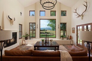 661 Green Meadow Dr in Carbondale, CO - Building Photo