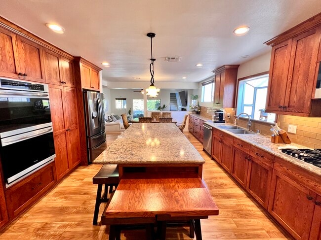 8834 Collett Ave in North Hills, CA - Building Photo - Building Photo