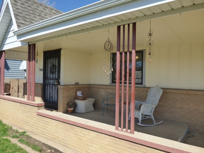 property at 4980 N Elm Ct