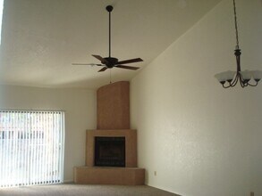 1512 Andrews Dr in Las Cruces, NM - Building Photo - Building Photo