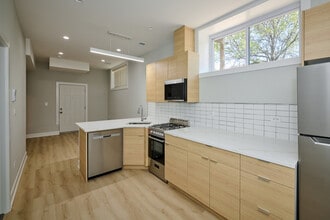 2876 W 21st Pl in Chicago, IL - Building Photo - Building Photo