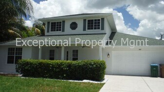 1917 SW 51st Ter in Cape Coral, FL - Building Photo