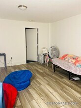 774 Columbus Ave, Unit 1 in Boston, MA - Foto de edificio - Building Photo