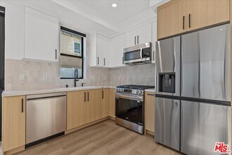 4823 Satsuma Ave in Los Angeles, CA - Building Photo - Building Photo