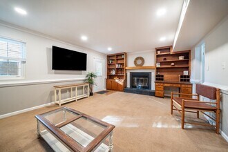 6553 New Market Way in Raleigh, NC - Building Photo - Building Photo