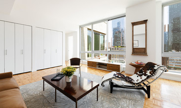 455 W 37th St in New York, NY - Foto de edificio - Building Photo