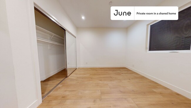 property at 5637 Riverton Ave