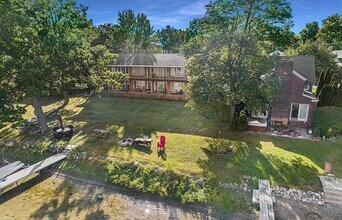 5375 Cooley Lake Rd, Unit 2 in Waterford, MI - Building Photo - Building Photo