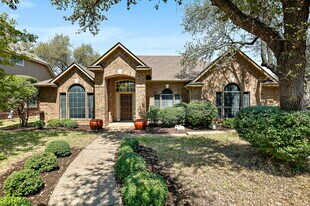 10900 Peale Ct in Austin, TX - Building Photo