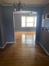 9842 S Yates Blvd in Chicago, IL - Building Photo - Building Photo