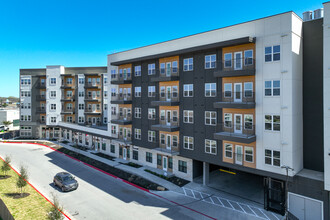 Park South in Austin, TX - Foto de edificio - Building Photo