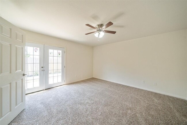 9926 Opal Rock Dr in Rosharon, TX - Foto de edificio - Building Photo