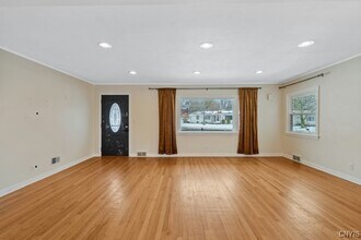 25 Franklin Ave in Oswego, NY - Building Photo - Building Photo