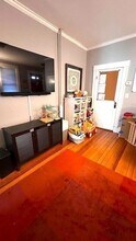 82 Gladstone St, Unit 1 in Boston, MA - Building Photo - Building Photo