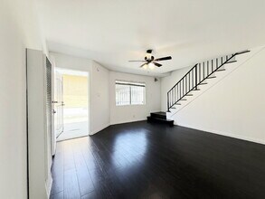 1343 W 36th St, Unit 1343 west 36th street in Los Angeles, CA - Building Photo - Building Photo